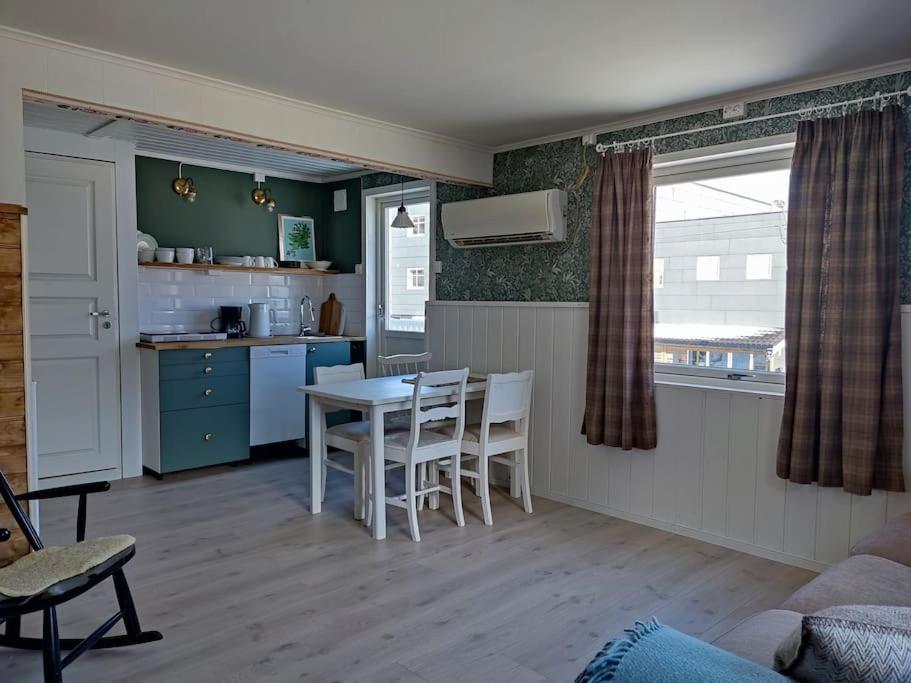 Appartamento Norwegian House Maria Stua Mefjordvær Esterno foto