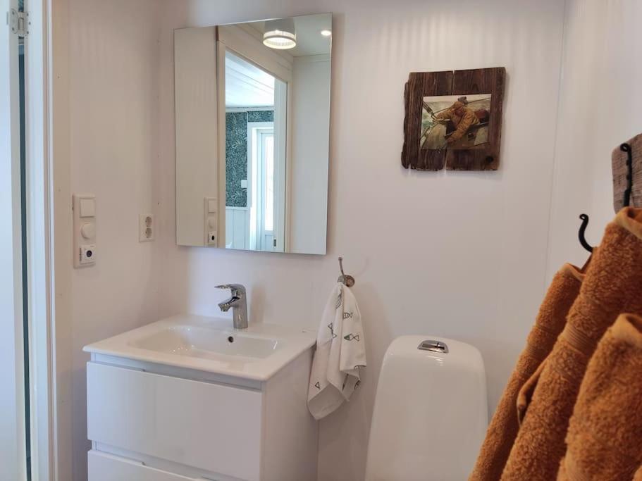 Appartamento Norwegian House Maria Stua Mefjordvær Esterno foto